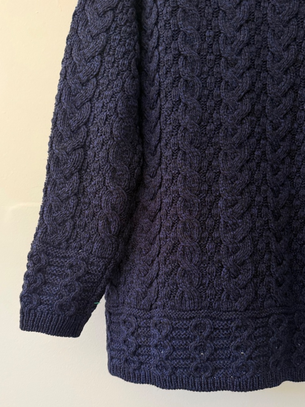 NWT Aran Crafts 100% Merino Wool Navy Cable Knit Zip Cardigan Heavy Wt. Pockets - Picture 9 of 10